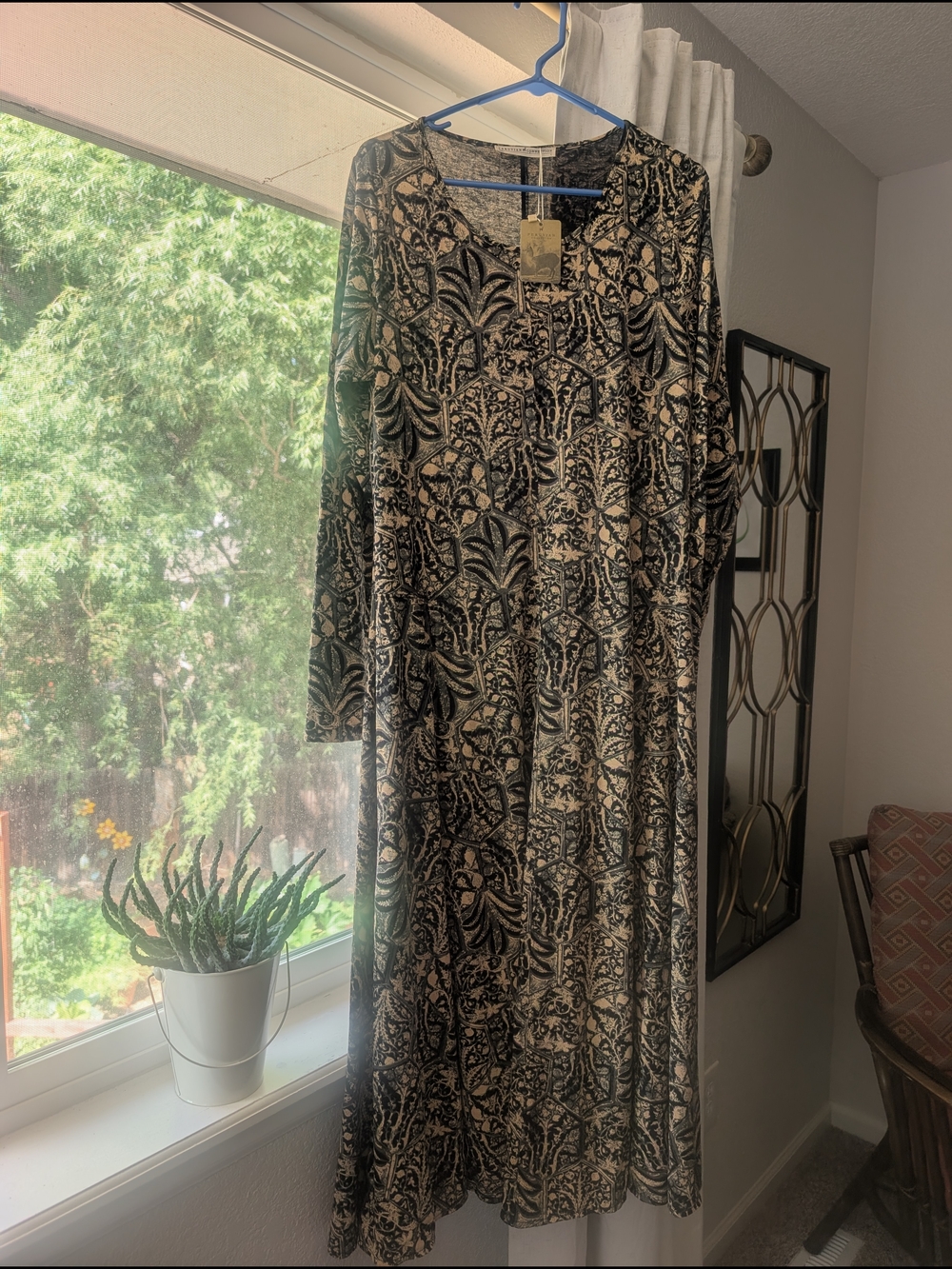 Long Sleeve Black and Cream Patterned Women's Dress